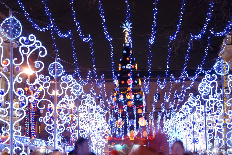 Санкт-Петербург в Рождественских огнях