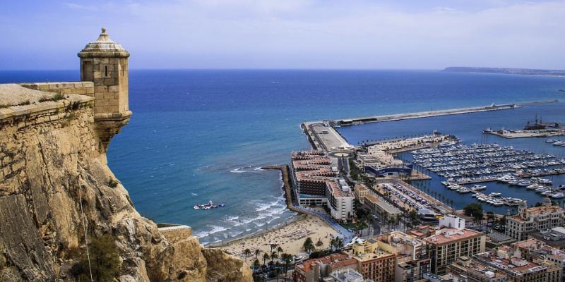 Alicante merepuhkuse ja ekskursioonidega